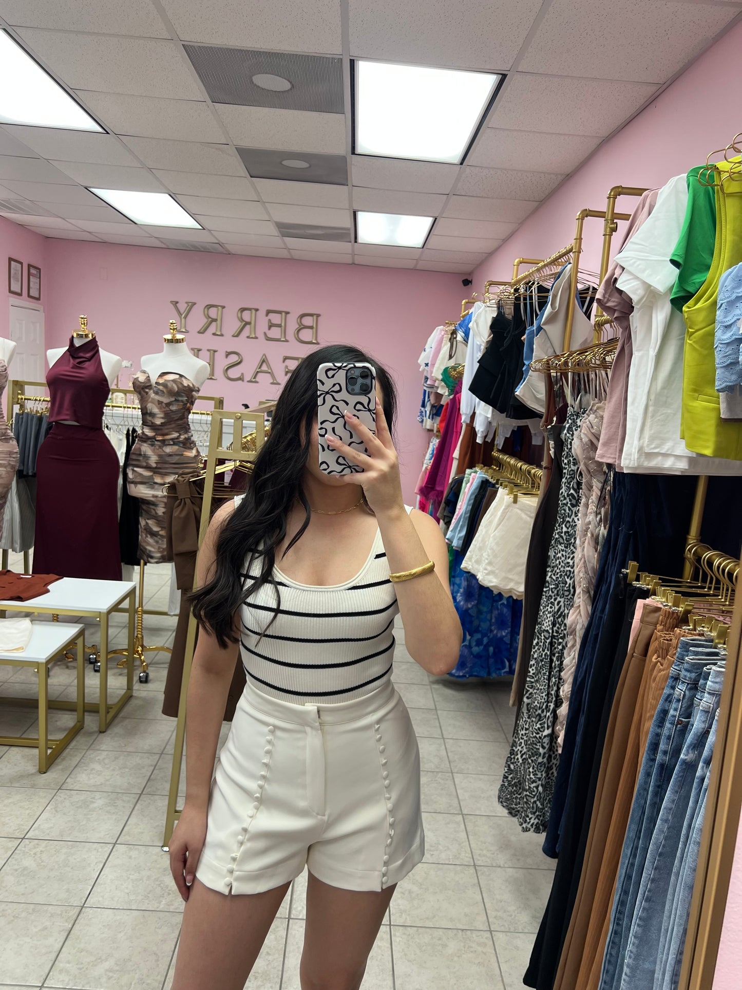 Elda Shorts