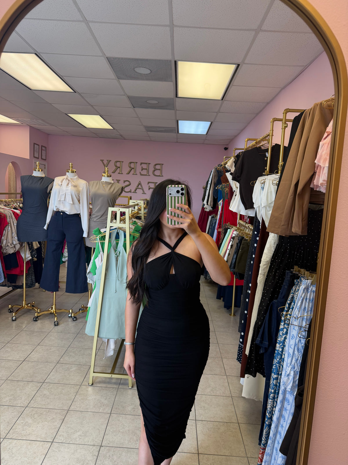 Vannesa Black Dress