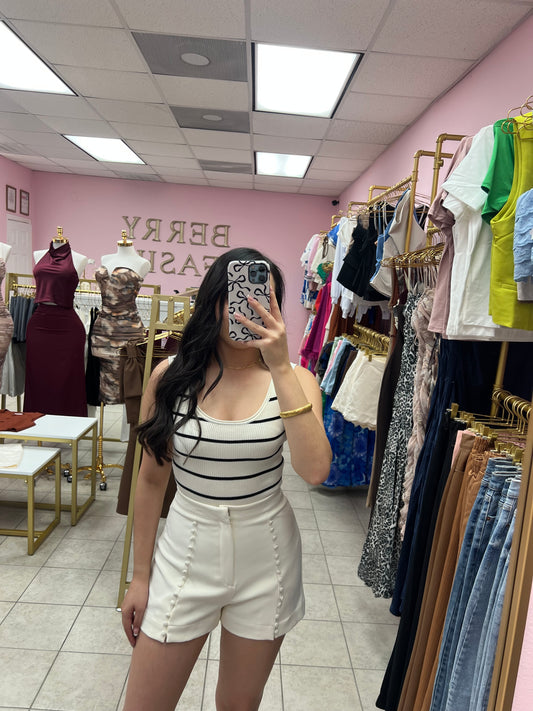 Elda Shorts
