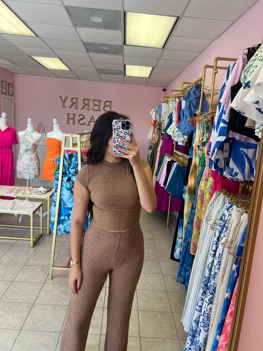 Isabel Brown Set