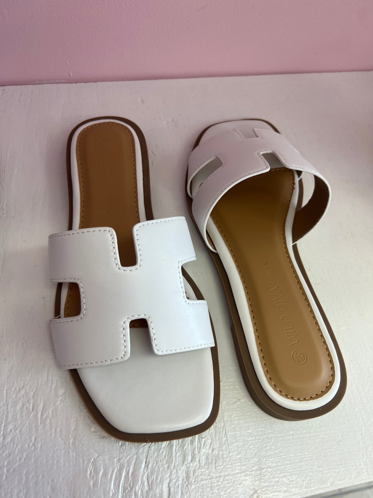 Evelyn Sandals