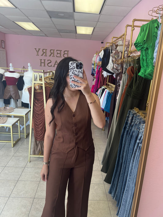 Carmen brown Set