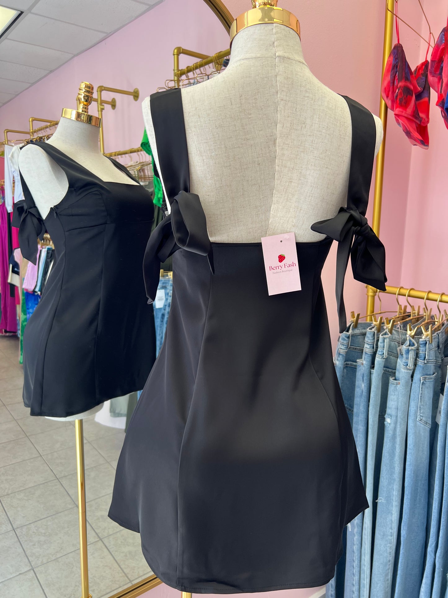 Daisy Black Dress